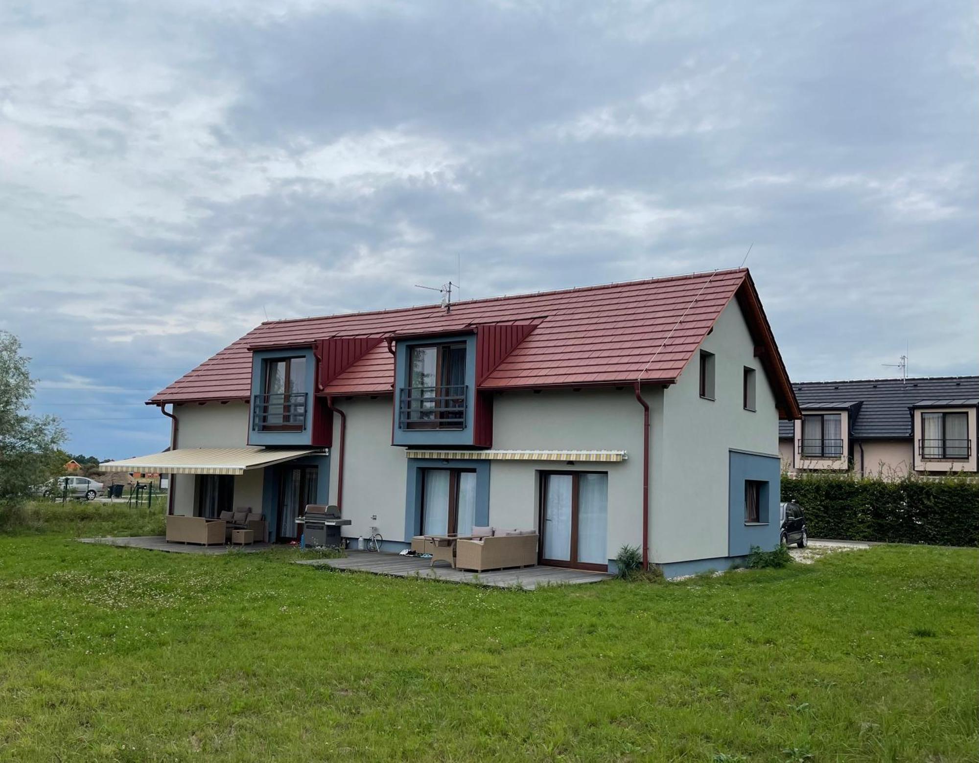 Lake View Apartments Near Golf Resort Kuneticka Hora, Dritec Pardubice Rom bilde
