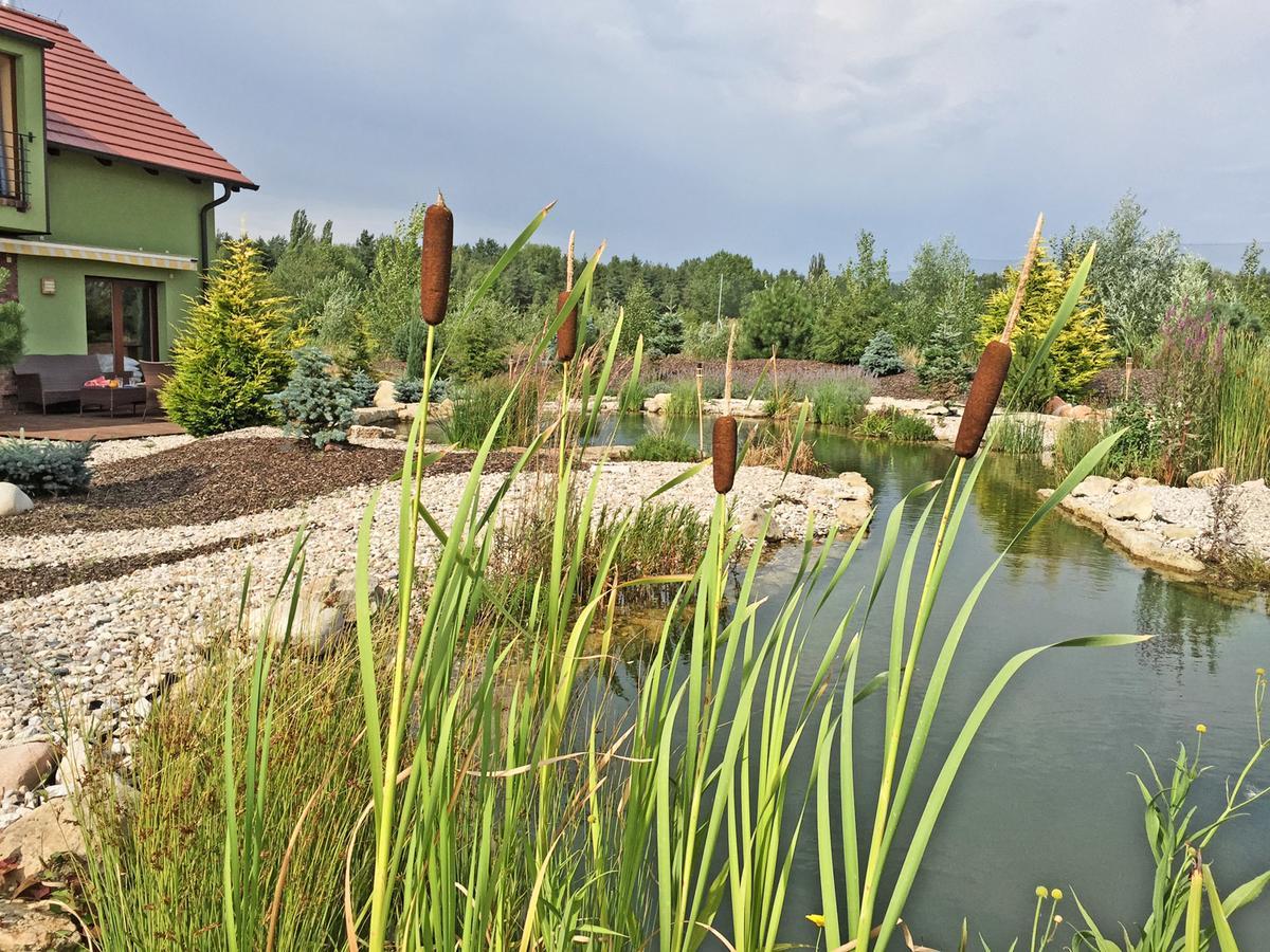 Lake View Apartments Near Golf Resort Kuneticka Hora, Dritec Pardubice Eksteriør bilde